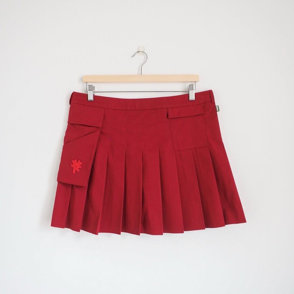 Heaven by Marc Jacobs Red Pleated Cargo Mini Skirt NWT Size S Y2K Utility